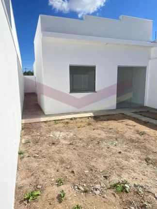 Imagem Casa 2/4 na Conceicao