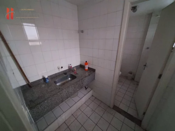 Imagem Sala comercial com 42m²na esquina com a Av. Brigadeiro Lima e Silva.
