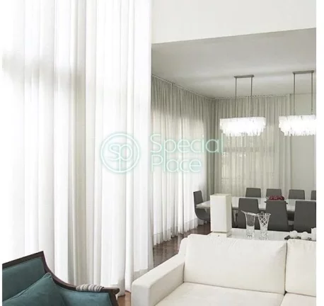 Imagem Casa impecável recém reformada em condomínio exclusivo ao lado da Chácara Flora. Sensação de e...