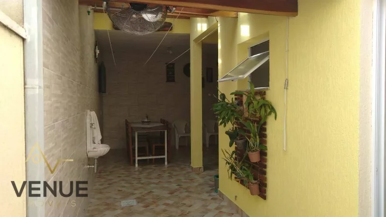 Imagem Sobrado à venda, 180 m² por R$ 779.000,00 - Vila Suissa - Mogi das Cruzes/SP