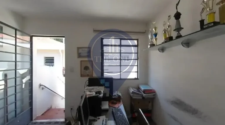 Imagem Casa de 4 Quartos no Jardim das Acácias: Venda ou Locação em São Paulo-SP! 3 Salas, 4 Banheiros, 3 Vagas, 210m². Agende uma Visita!