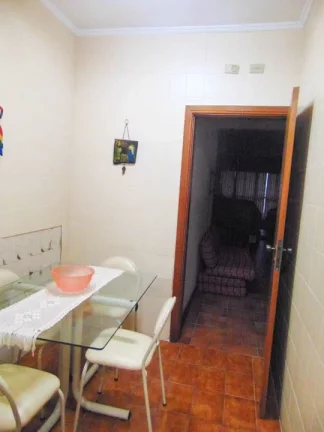 Imagem Pitangueiras - Uma quadra do mar, com maravilhosa vista, 2 vagas de garagem, churrasqueira salão de jogos e academia.