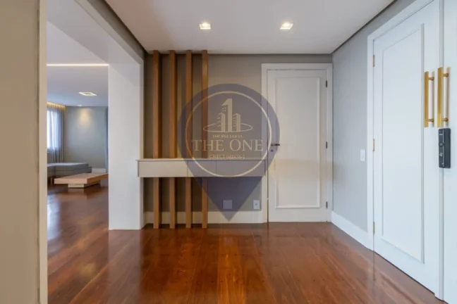 Imagem Luxuoso apartamento à venda em São Paulo-SP, na Vila Isa: 4 quartos, 4 suítes, 2 salas, 6 banheiros, 3 vagas de garagem, 420m².