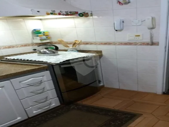 Imagem Casa à venda com 3 quartos, sendo 1 suíte, no condomínio Alameda do Eucaliptos, São Paulo - SP