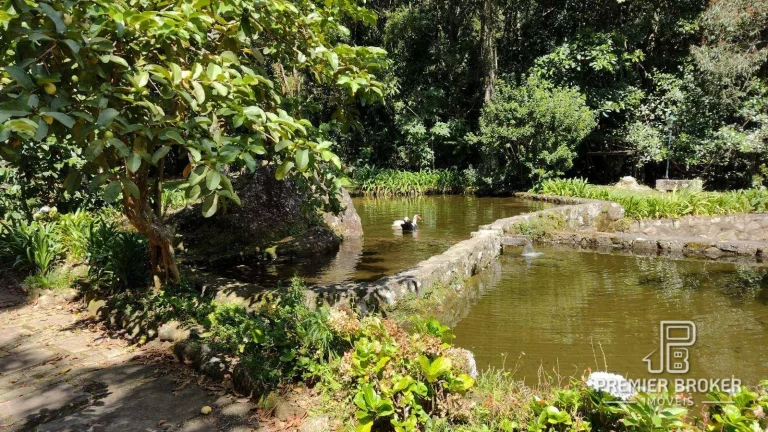 Imagem Casa à venda, 370 m² por R$ 1.700.000,00 - Albuquerque - Teresópolis/RJ