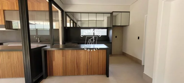 Imagem Casa em Condomínio a Venda no bairro Residencial e Empresarial Alphaville - Ribeirão Preto, SP