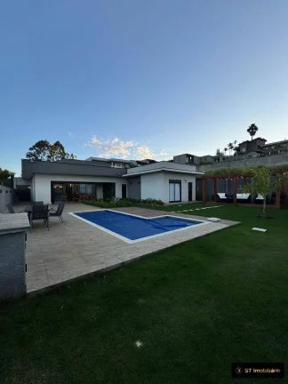 Oportunidade Em Condominio 15 min do Centro de Atibaia-SP R$ 3.200.000!!