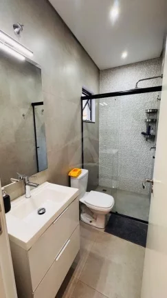 Imagem CASA COM PISCINA MOBILIADA, 1 SUÍTE + 2 QUARTOS, BARRA DO SAI