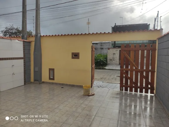 Imagem Casa para Venda em Itanhaém, Jardim Suarão (Interior), 2 dormitórios, 1 suíte, 1 banheiro, 2 vagas