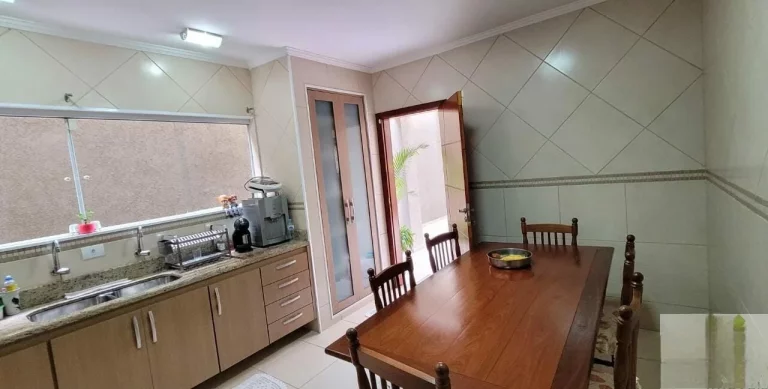 Imagem VENDO LINDO SOBRADO PROXIMO DA AV. CUPECÊ! (ZONA SUL-SP)