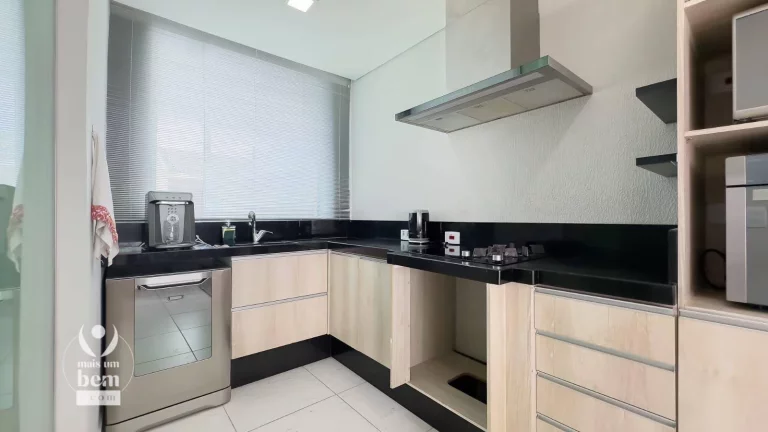 Imagem ESTUDA PERMUTA ATÉ 800K - Casa com 273m² em condomínio - 4 Quartos (1 Suíte) R$ 1.499.000 - Rondinha, Campo Largo/PR.