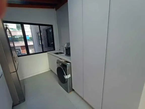 Imagem Apartamento com 2 dormitórios e 1 vaga de garagem em Balneário Camboriú/SC