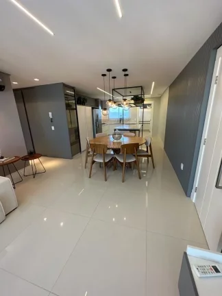 Imagem Apartamento com 3 suítes à venda no Centro de Balneário Camboriú/SC