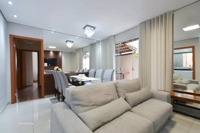 Apartamento com área privativa de 123m² , localizado em rua tranquila no bairro Ana Lúcia, próxi...