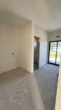 Imagem Geminado com 3 dormitório sendo 1 suíte e 2 vagas - Petrópolis | Joinville/SC