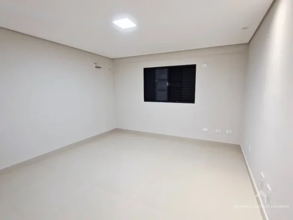 Imagem Oportunidade - Casa térrea com piscina à venda no Novos Estados
