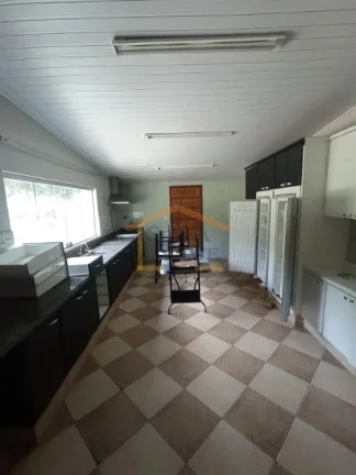 Imagem Chácara, 8.000m² de terreno, 4 dormitórios, sendo 3 suítes, sala, cozinha, lavanderia, lago, cam...