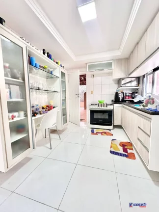 Imagem VENDO CASA DE 4 DORMITORIOS NO CONDOMÍNIO RESIDENCIAL VILA Di NAPOLLI