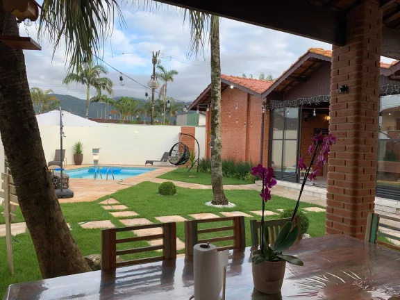 Imagem Maravilhosa casa com três dormitórios no Flórida - Praia Grande!
