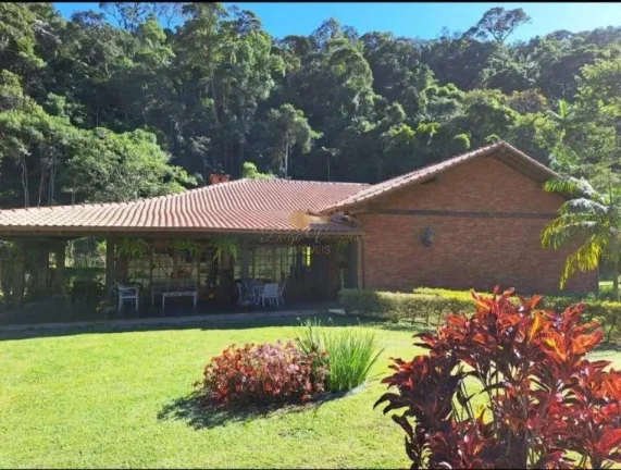 Imagem Casa em Condomínio para Venda em Teresópolis / RJ no bairro Albuquerque