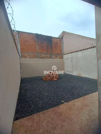 Imagem Casa com 2 dormitórios à venda, 94 m² por R$ 270.000,00 - Karfan - Itumbiara/GO