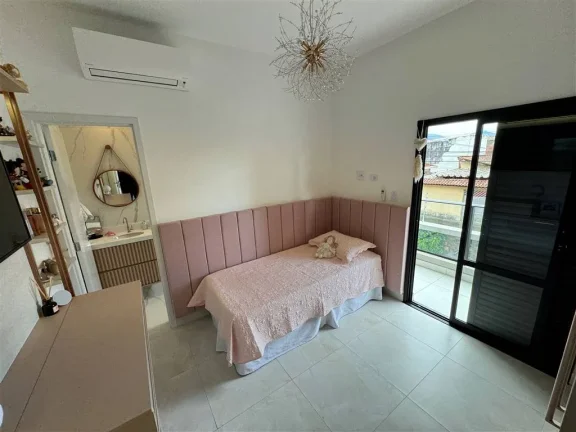 Imagem CASA COM 140 m² - GUILHERMINA - PRAIA GRANDE SP