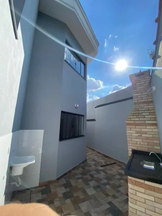 Imagem Sobrado com 2 dormitórios à venda, 72 m² por R$ 350.000,00 - Parque Recanto Mônica - Itaquaquecetuba/SP