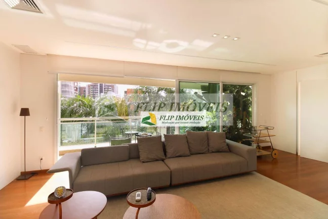 Imagem Lindo apartamento para venda com 157 m² com 3 suítes, 3 garagens no miolo do Cambuí - Campinas - SP