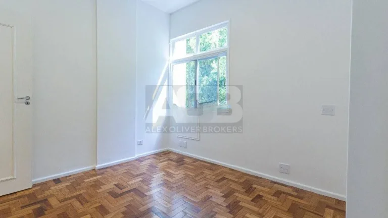 Imagem Apartamento à venda na Lagoa, 2quartos, 66m2, Av. Epitácio Pessoa.