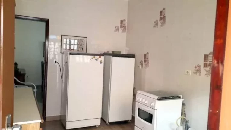 Imagem CASA LADO PRAIA - TODA REFORMADA - 3 DORMITORIOS S/UMA SUITE