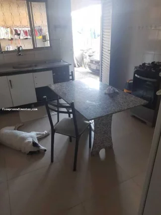 Imagem Casa para Venda em Limeira, Jardim Residencial Regina Bastelli, 2 dormitórios, 1 banheiro, 3 vagas