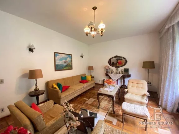 Imagem Casa à venda, 200 m² por R$ 970.000,00 - Alto - Teresópolis/RJ