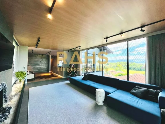 Imagem Casa averbada no Bairro América em Joinville com Vista incrível da Cidade. próximo a panificadora...