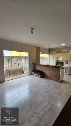 Imagem Casa Jd Jussara 3 dormitórios sendo 1 suíte