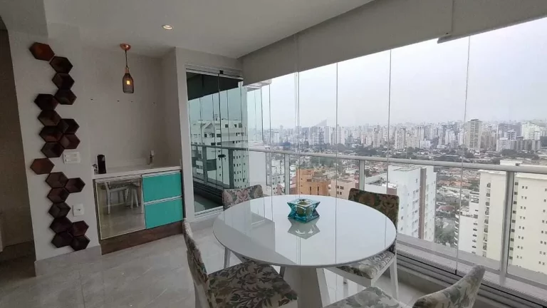 STUDIO À VENDA NO BROOKLIN COM VARANDA INTEGRADA GARAGEM COM DEPOSITO