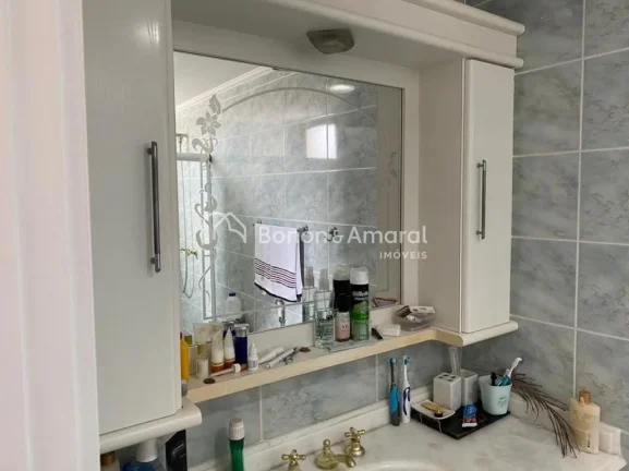 Imagem Cobertura disponível para venda com 166m², oferecendo 3 quartos (sendo uma suíte), 4 banheiros e ...