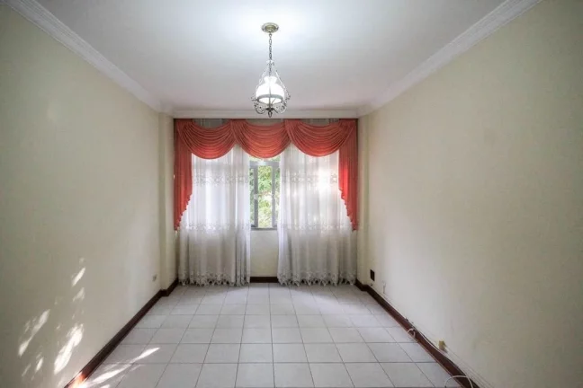 Imagem Apartamento super bem localizado, no Alto da Mooca, em prédio super charmoso de esquina, próximo a praça e comércio em geral.
