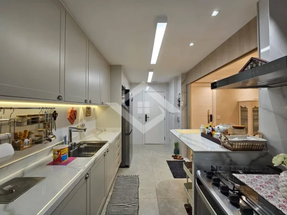 Imagem Apartamento Majestic: Luxo e Conforto em Andar Alto com Vista Exclusiva