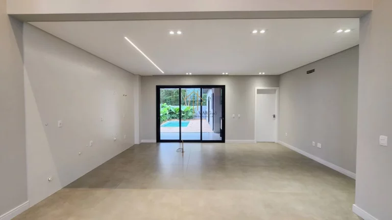 Imagem Casa de 3 dormitórios com 1 suíte no Condomínio Reserva da Pedra