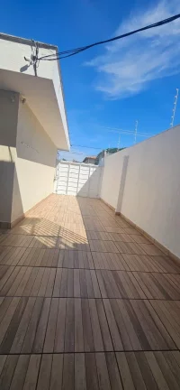 Imagem Casa Para Locação,360m2. Finamente Mobiliada, 5 Dormitórios(3 Suítes), 6 Vagas , Santa Mônica, Florianópolis/SC