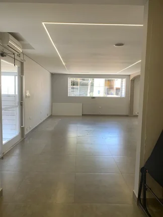 Imagem Galpão Comercial à Venda ou Locação em Sorocaba-SP: 4 Salas, 4 Banheiros, 10 Vagas de Garagem, 303m² no Jardim Pires de Mello.