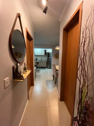Imagem Apartamento com móveis planejados, andar alto, vista livre e localização privilegiada de Campo Bo