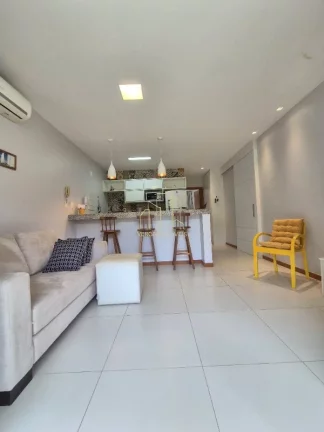 Imagem Village Imbassaí quarto e sala com varanda a 600metros da praia a venda