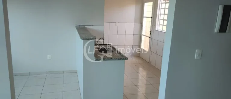 Imagem Casa em Condomínio à Venda em Campo Grande-MS, Bairro Carandá Bosque: 2 Quartos, 2 Suítes, 2 Salas e 112,27 m² de Área