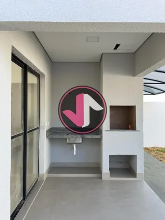 Imagem Este lindo sobrado oferece 120m² de área construída, incluindo 20m² de garagem coberta com telha...