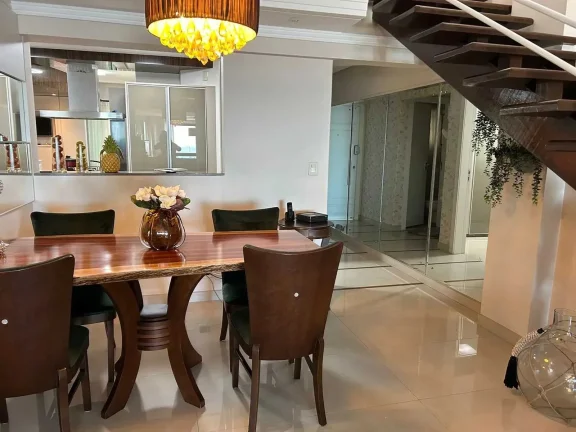 Imagem Cobertura duplex com 3 suítes e 3 vagas de garagem no centro de Itajaí