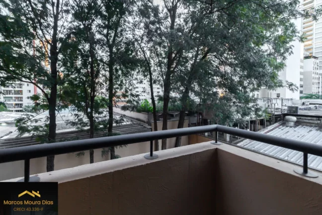 Imagem apartamento de 120m² com 3 dormitórios, sendo 1 suíte, sala para dois ambientes e 2 vagas. Edifício com Lazer e Portaria 24 hs