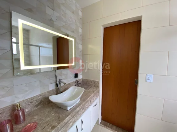 Imagem Casa linear, 3 quartos, mobiliada, Cond. dos Pássaros - Cabo Frio