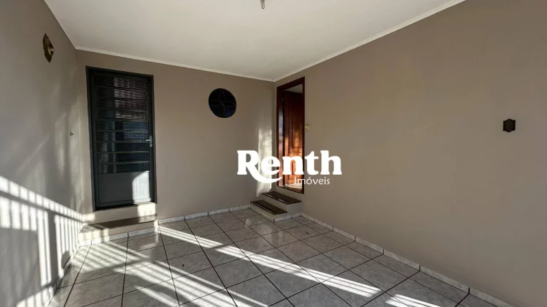 Imagem Casa com 2 dormitórios com AE e churrasqueira à venda por R$ 310.000 - Vila Nova - Rio Claro/SP