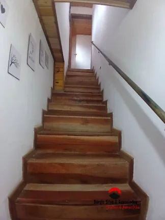 Imagem Casa a Venda Localizado no Condomínio Cidade do Sol em Campos do Jordão-SP.
